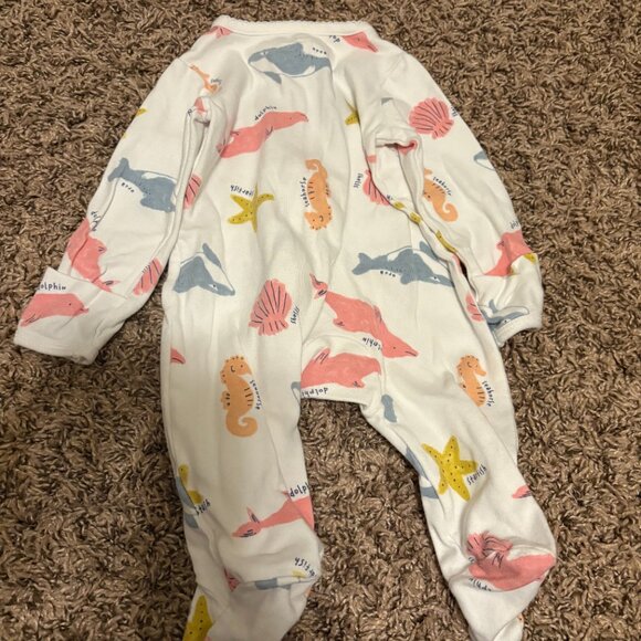 Carter's Child of Mine Footed Sleeper 0-3 Months White Sea Life Dolphin Orca Zip - Picture 3 of 3
